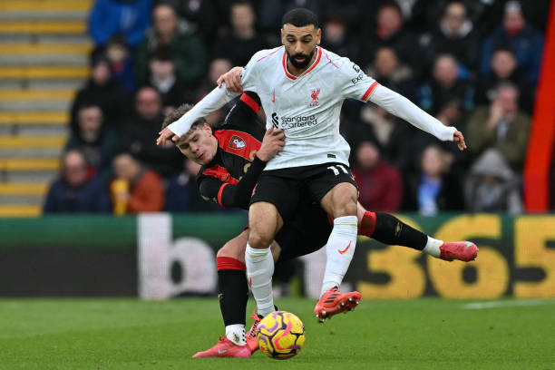 中表现得尤 中表现得尤